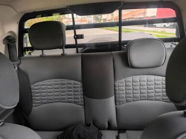 Fiat Strada Adventure1.8/ 1.8 Locker Flex CD 2013 - Foto 5