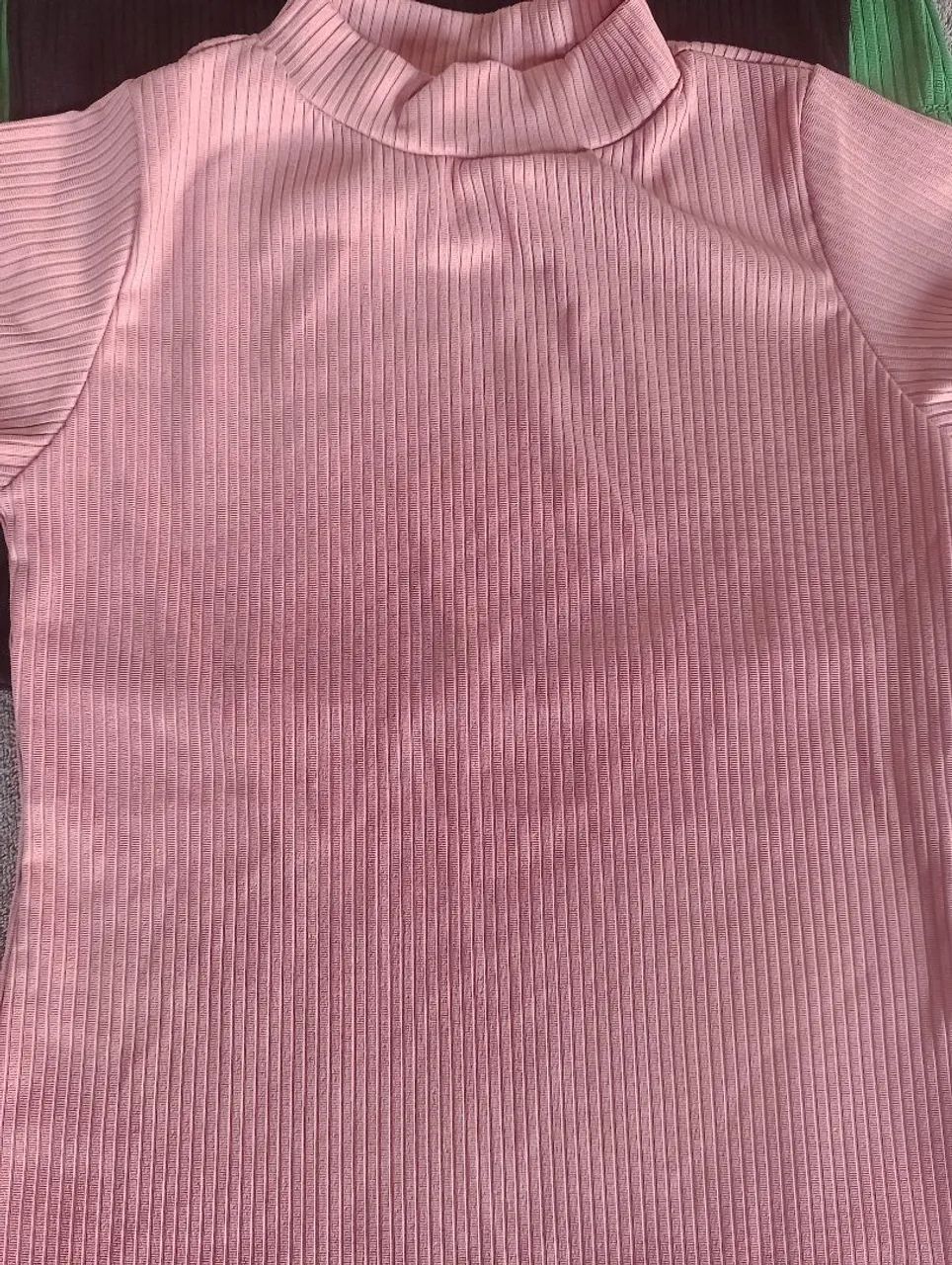 3 blusas de gola alta Tm P Novo  - Foto 2