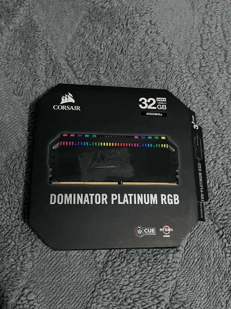 Memória Ram, Corsair - Dominator, DDR4 - Kit com 2, 32GB.