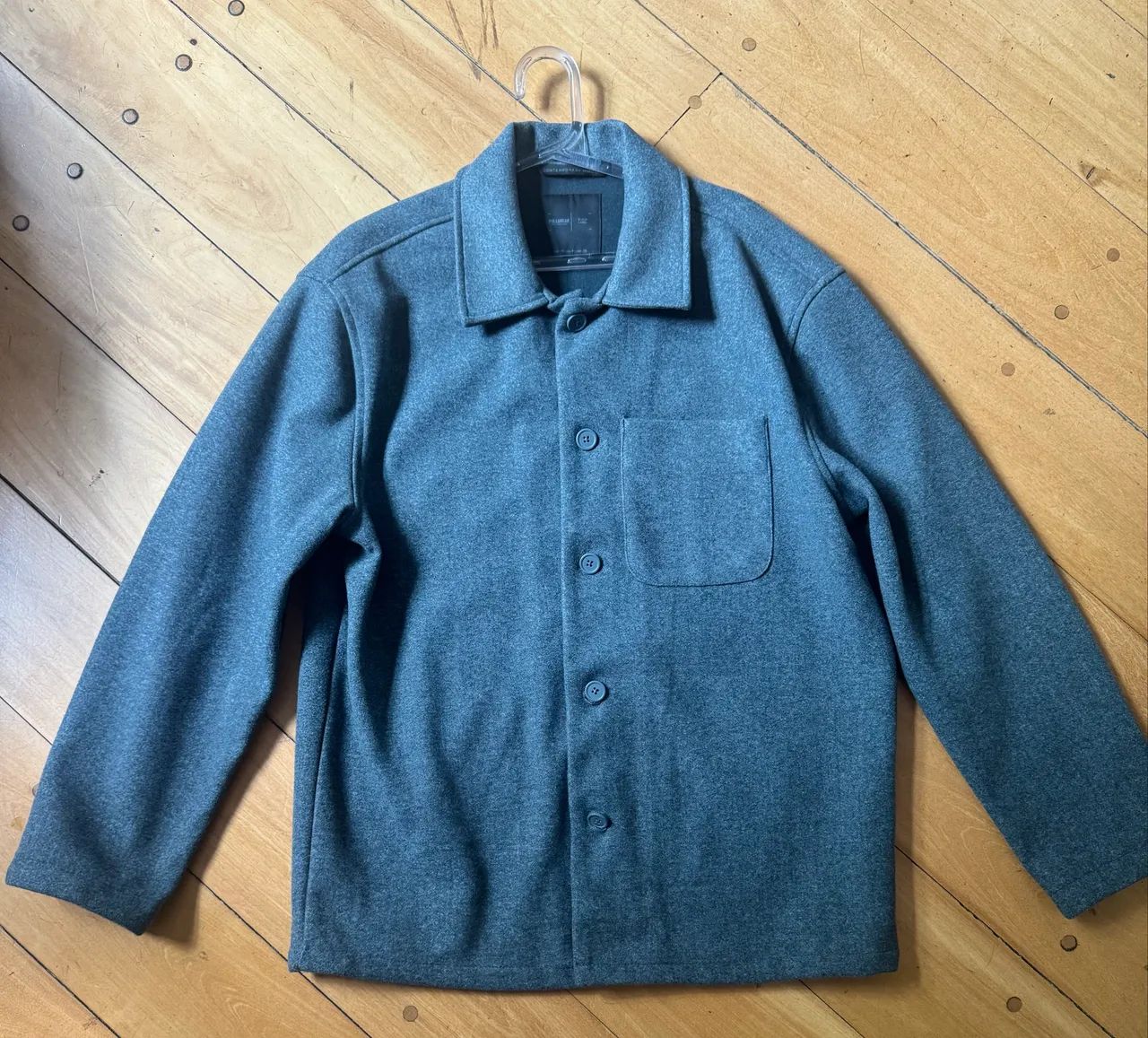 sobrecamisa cinza da Pull&Bear, lã, trazido da Espanha  - Foto 3