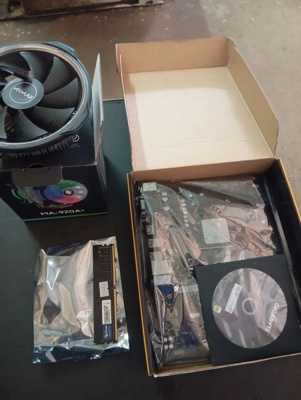 Kit placa mãe processador e memória  - Foto 2