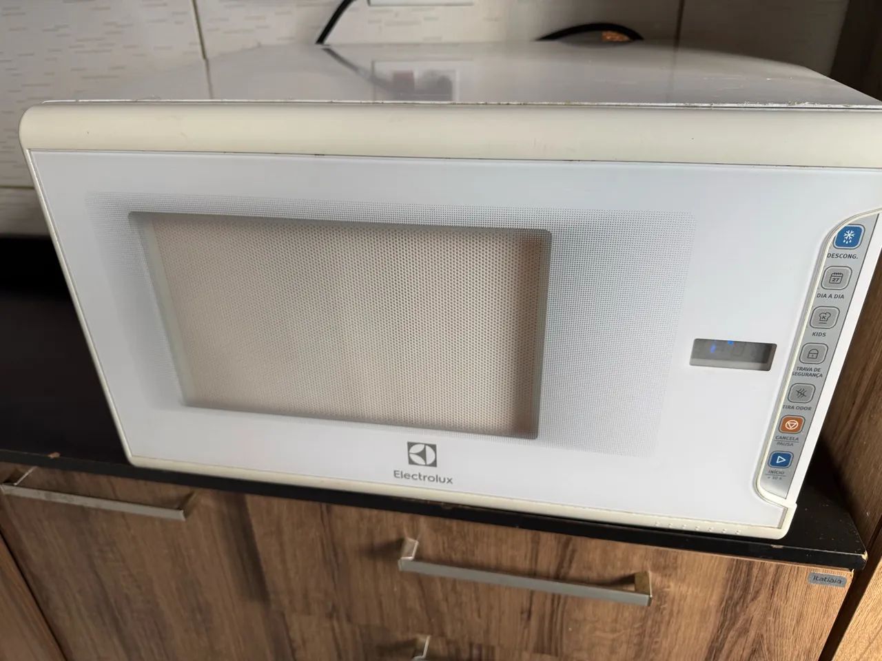 Microondas eletrolux branco - Foto 4