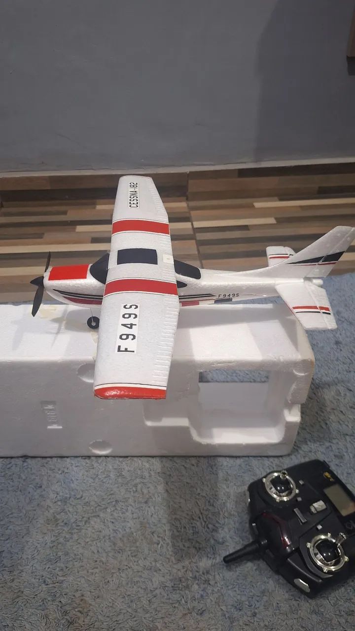 Wltoys cessna 182