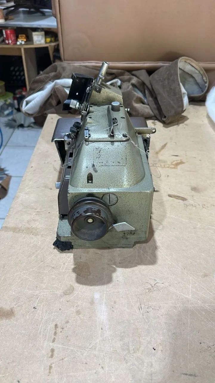 Máquina de overloque  - Foto 2