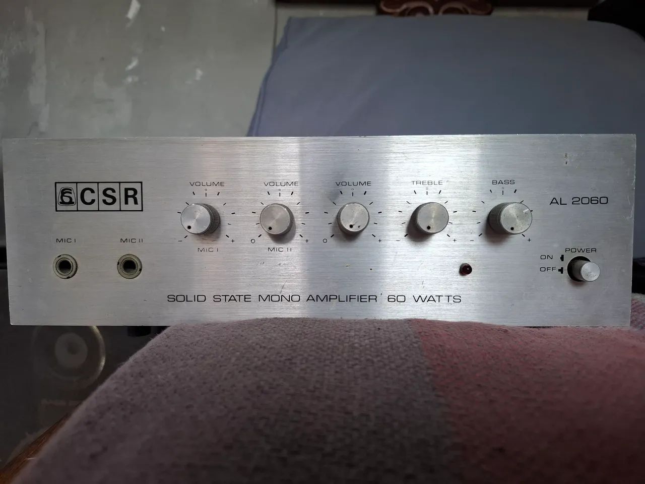 Amplificador de som ambiente CSR AL 2060
