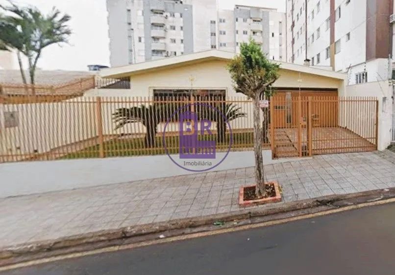 Excelente imóvel comercial com 8 salas para locação