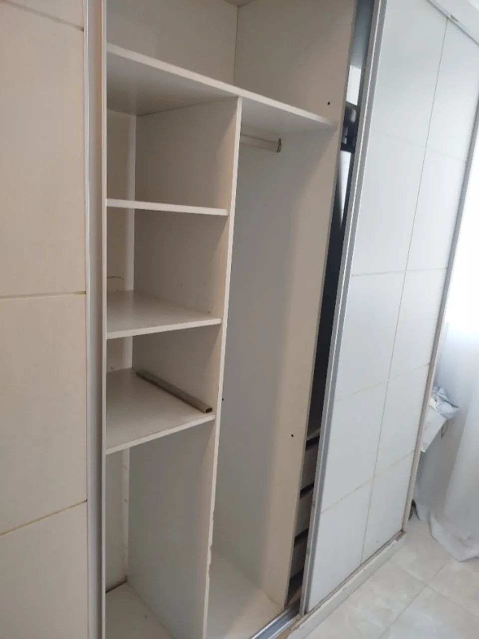 Guarda roupa usado  - Foto 4