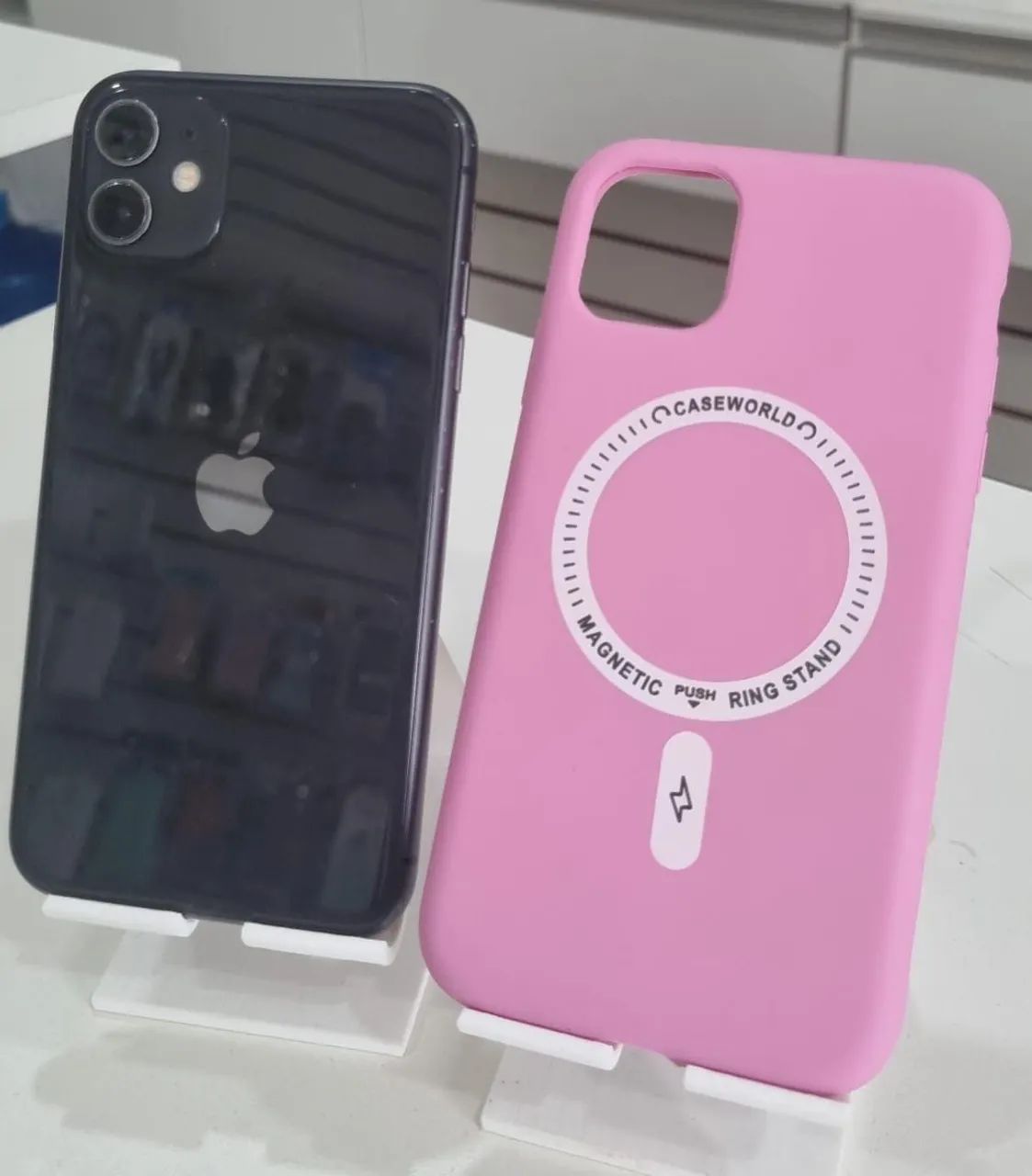 iPhone 11 64 gigas  - Foto 2