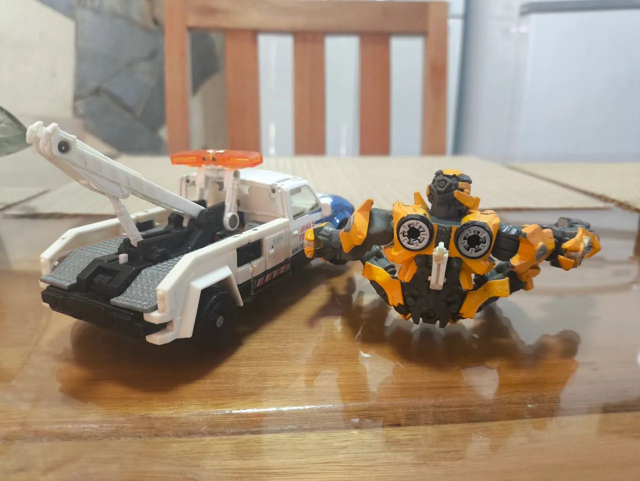 Transformers 2007 Final Stand Longarm e Bumblebee Deluxe Class - Foto 5