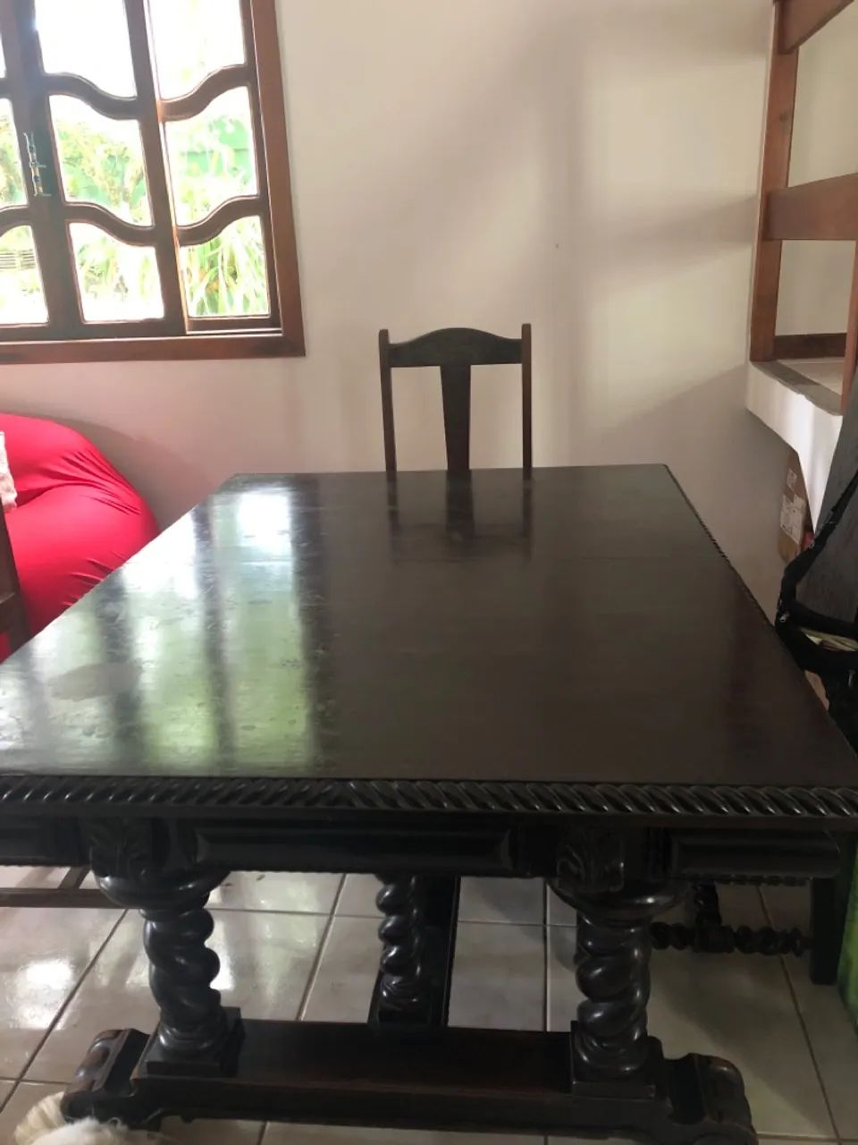 Vendo mesa com cadeiras em mezanino junt com bufê - Foto 2