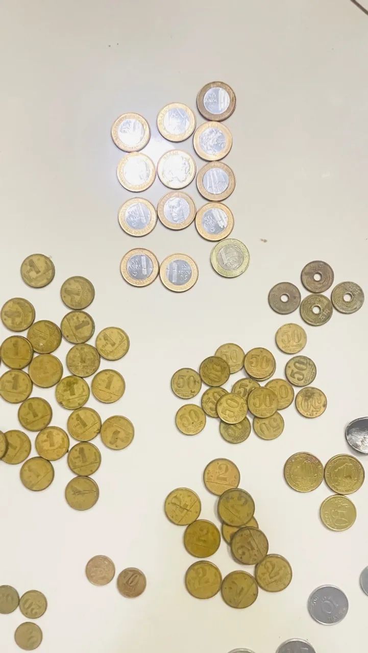 MOEDAS E CÉDULAS ANTIGAS 