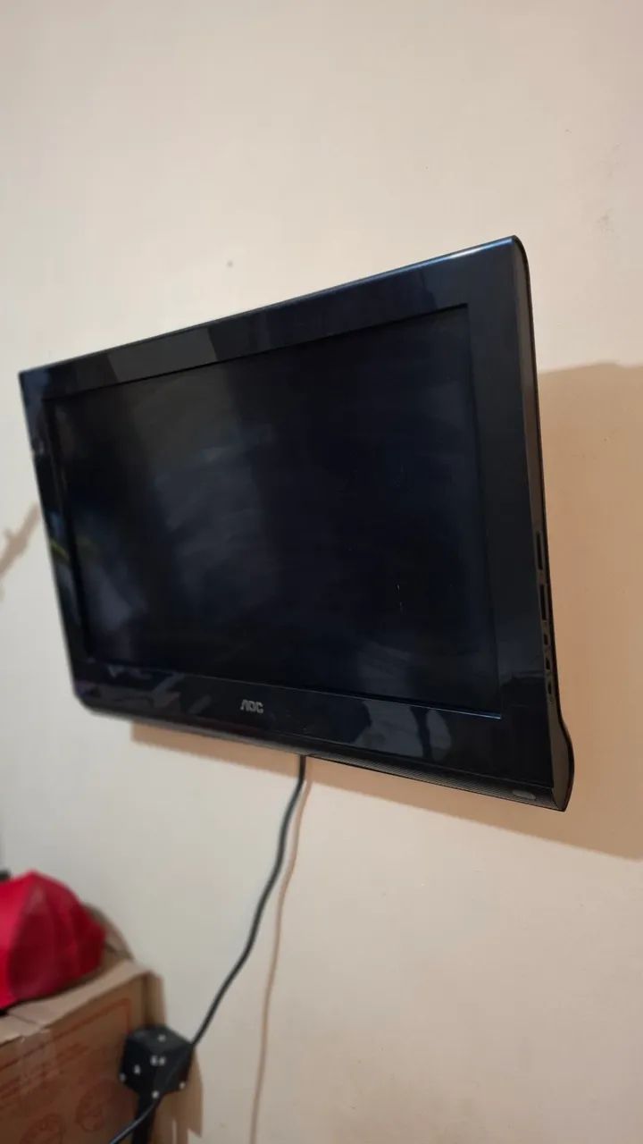 ? TV AOC 24" à Venda 