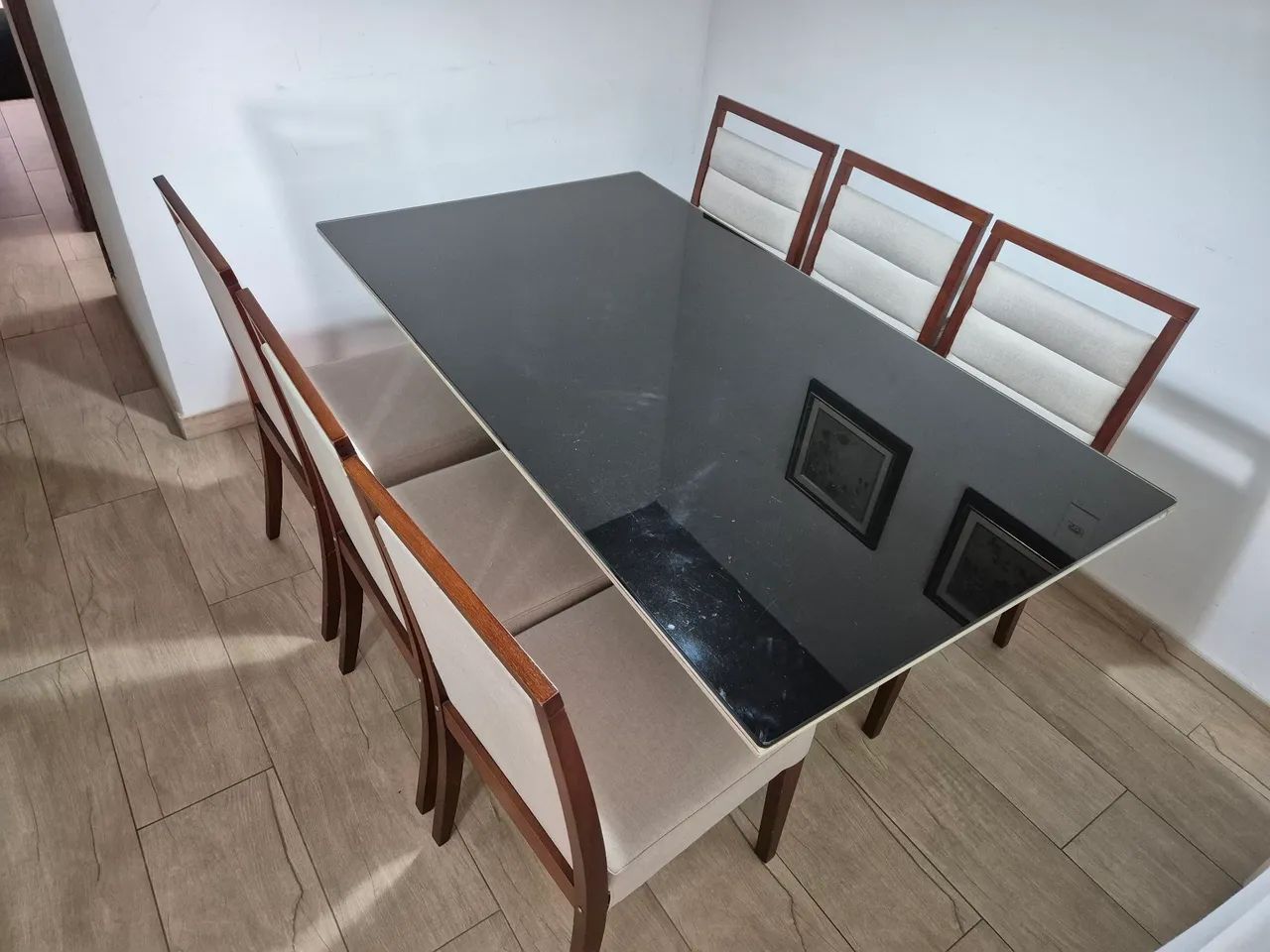 Mesa de Jantar com 6 cadeiras