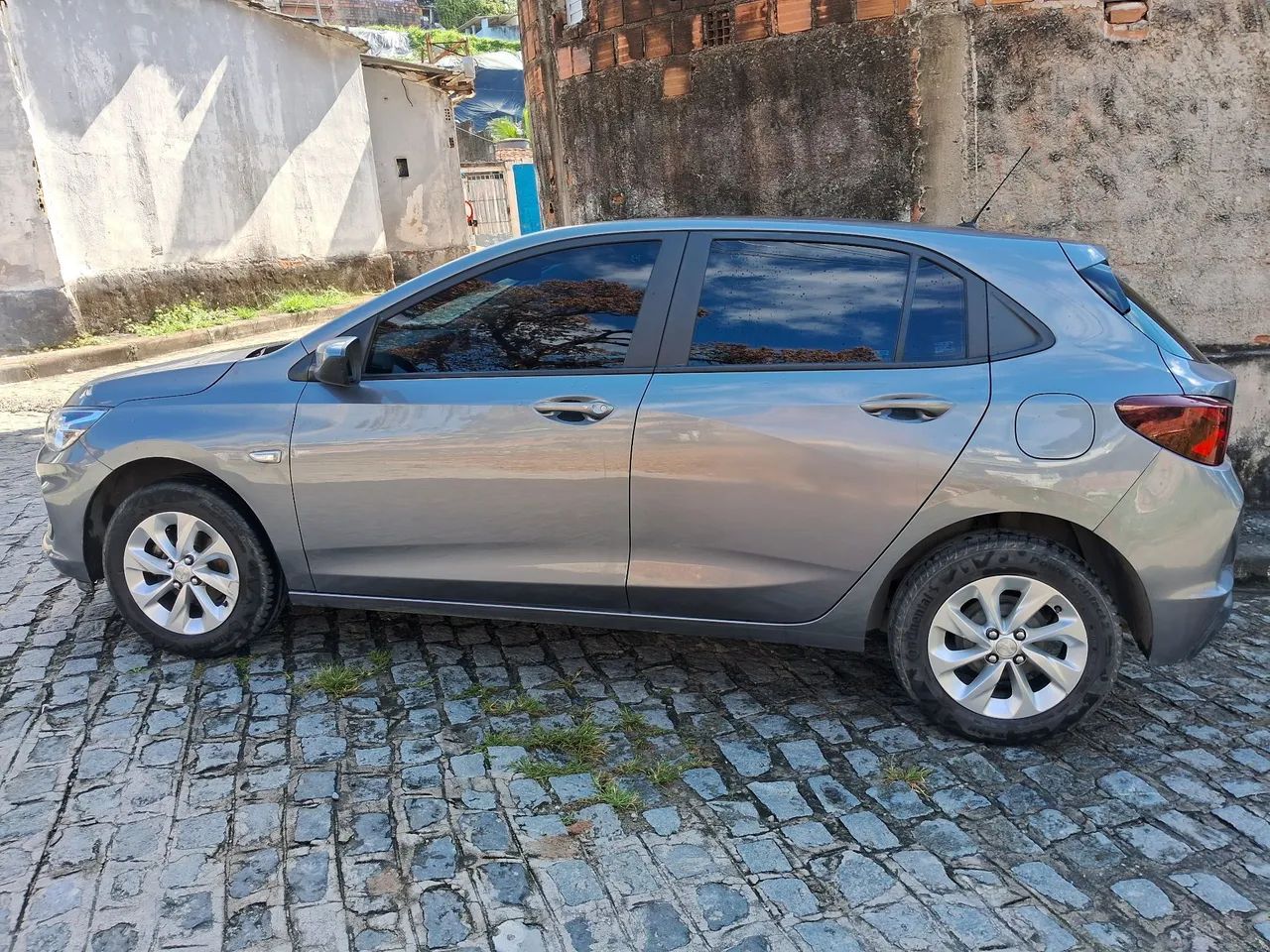 Chevrolet Onix ONIX HATCH LT 1.0 12V Flex 5p Mec. 2021