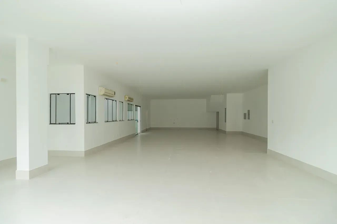 Ponto comercial/Loja/Box para aluguel com 190 metros quadrados - Foto 2