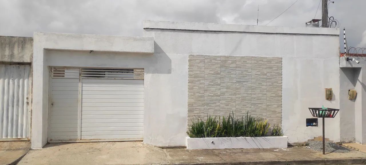 VENDE-SE CASA NO RESIDENCIAL DENISSON AMORIM