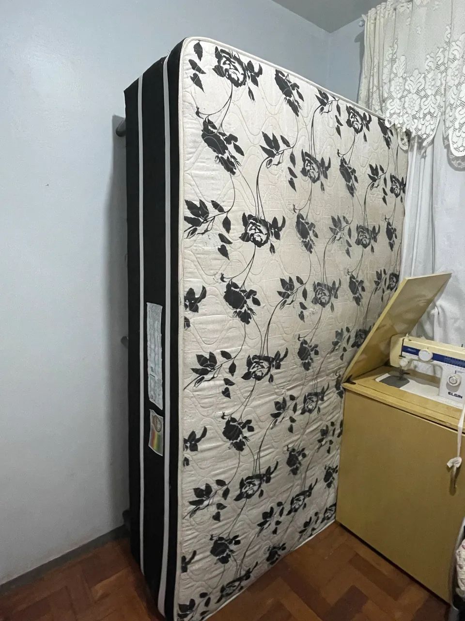Vendo Cama Box Casal