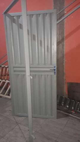 Porta galvanizada