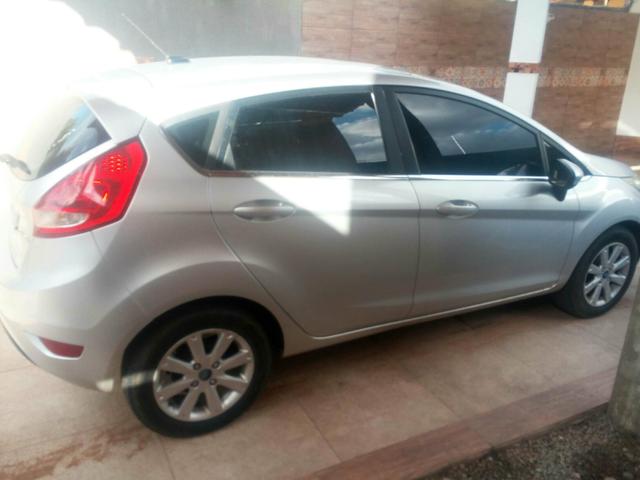 New Fiesta Hatch SE 1.6 completo - Foto 2