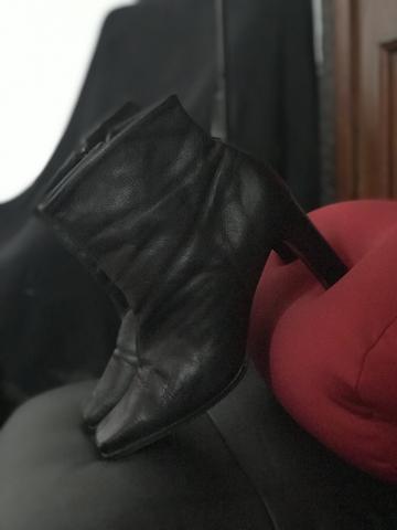 Bota couro preta Mr Cat