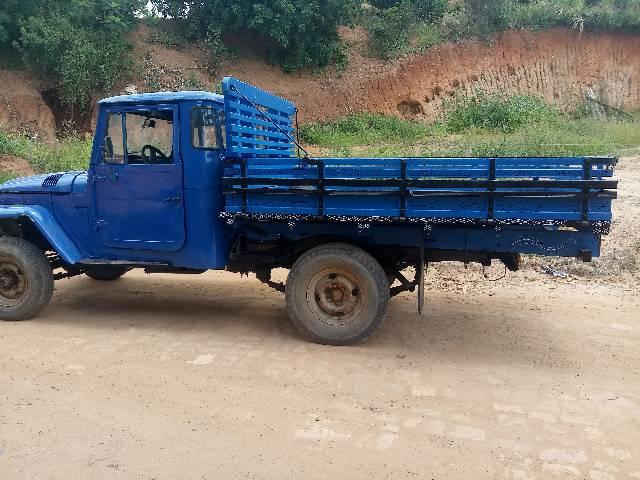 Toyota banderante ano 80 - Foto 15