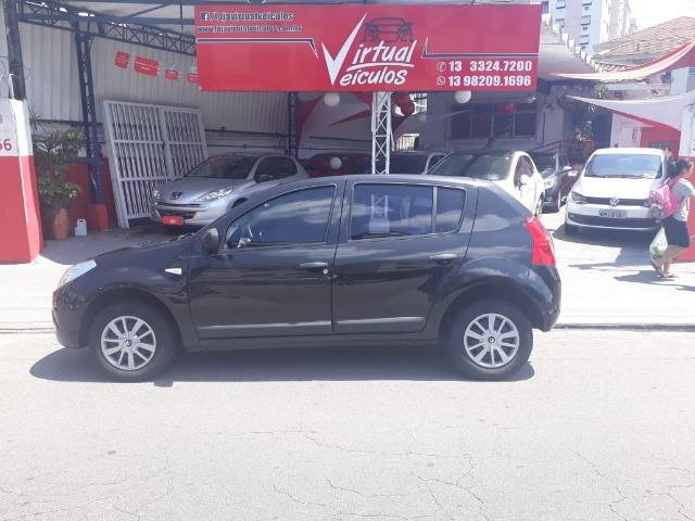 Sandero 1.0 Expession 2011 - Entr 3mil + 48x699,00