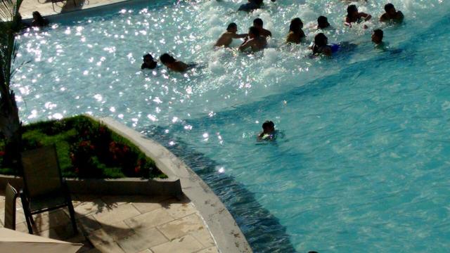 Casaflat com parque aquático