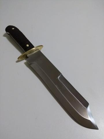 faca em aço 5160