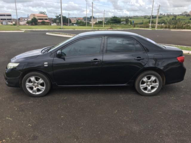Vendo um corolla automático