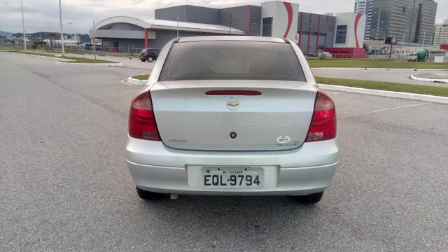 Chevrolet Corsa Sedan 1.4 Completo - Foto 8