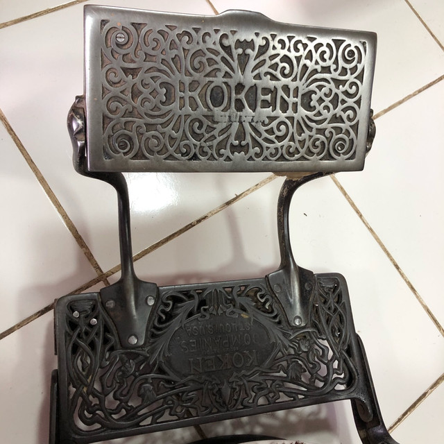 Cadeira de barbeiro ferrante koken - Foto 3