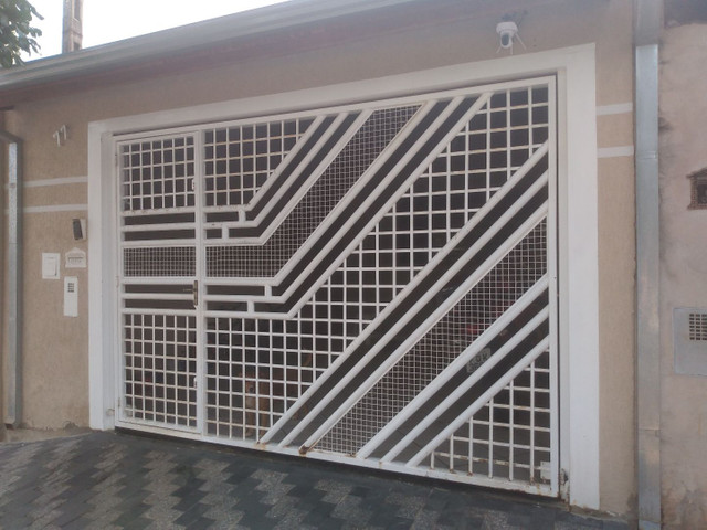 CASA 2 DORMITÓRIOS SALA COZINHA E ÁREA DE LAZER