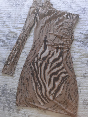 Vestidos diversos tamanho P muito bom estado - Foto 3