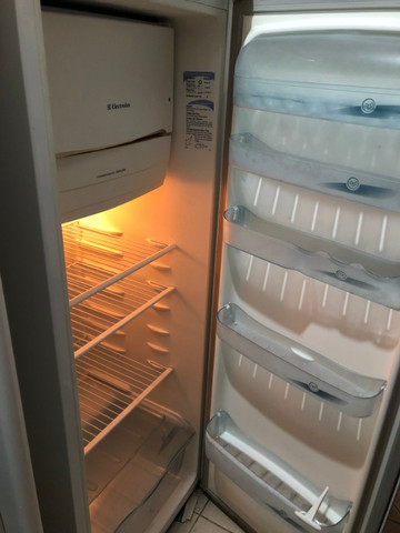 Refrigerador Electrolux RE-29 Branco Usado - Foto 3