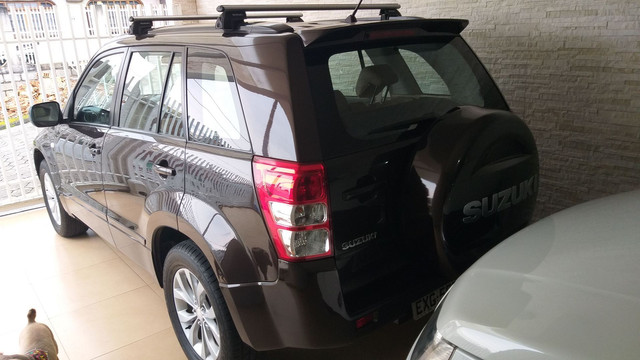 Suzuki Grand Vitara 4x4 Limited Edition com teto solar e automático - Foto 4