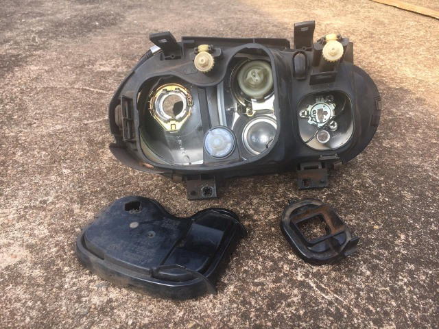 Farol Arteb Vidro Golf Sapão 99 A 05 Le C/ Marca Na Lente - Foto 5