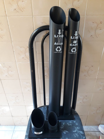 Dispenser e suporte de copo descartável