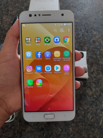 Asus ZenFone 4 selfie