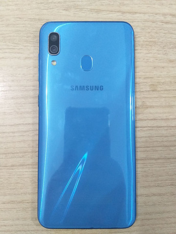 Celular A30 - Foto 2