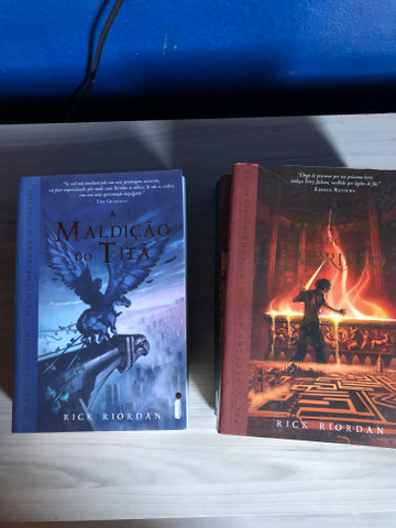 Combo de livros percy jackson - Foto 4