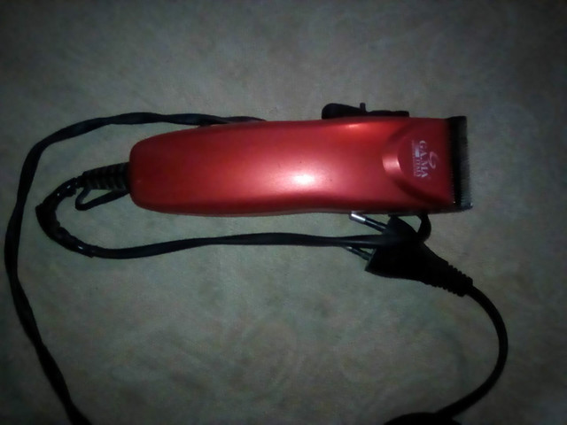 Máquina de cabelo ( parou do nada não sei o problema )