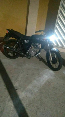 VENDO MOTO HONDA