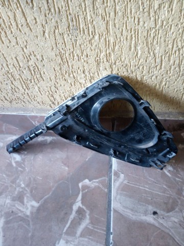 Grade farol milha lado direito Hilux Sw4  - Foto 2