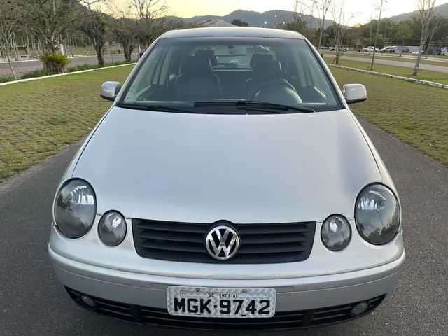 Polo Hatch 1.6 Confortline 2006