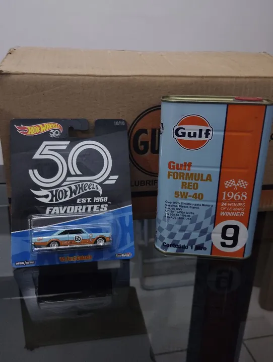 Hotwheels Galaxie Gulf com lata Gulf KIT.
