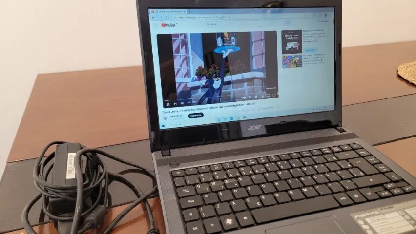 Laptop ACER 14 polegadas - i3 e SSD ideal para tarefas básicas!