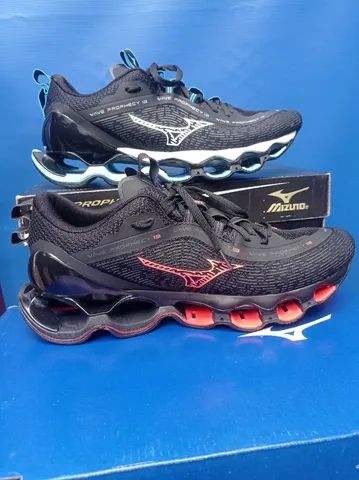 O queridinho do momento Mizuno pro 13