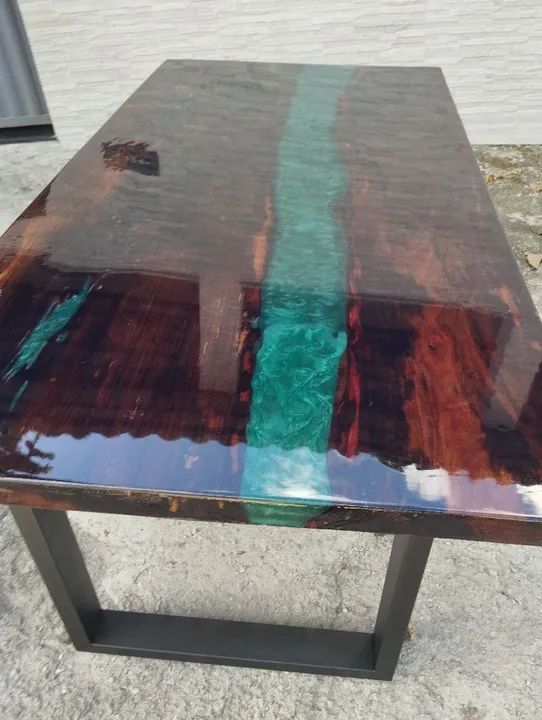 Mesa de madeira e resina epoxi 8 lugares - Foto 5