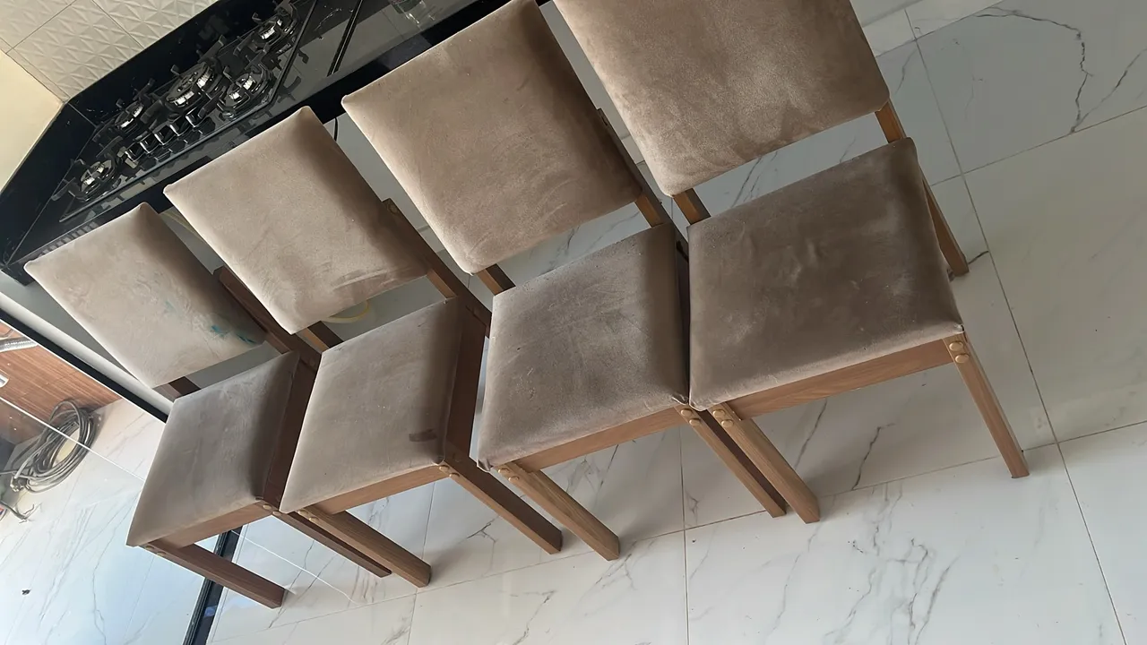 Conjunto de Cadeiras de Jantar Elegantes