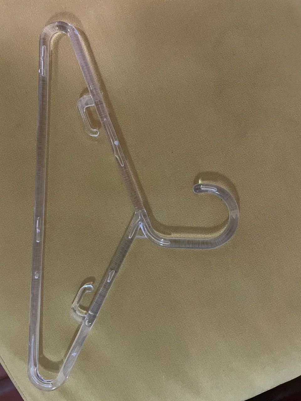 Cabide infantil transparente